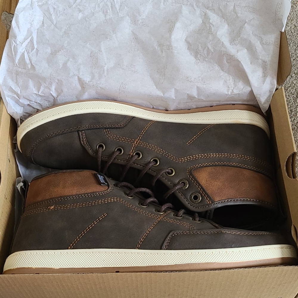GH Bass & Co. Men's Dress Sneakers 9.5